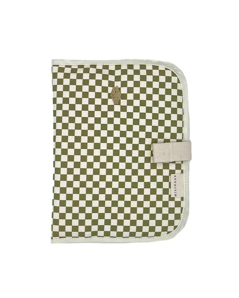 health-book-cover-khaki-checkerboard-milinane