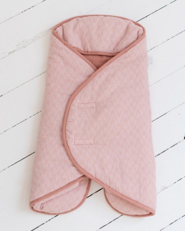 Ergonomic Blanket Pink